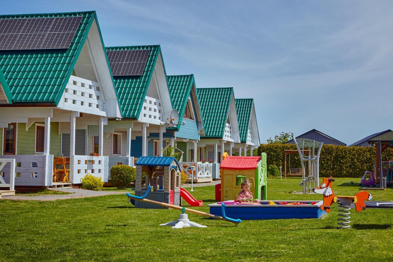 Morska Mila Hotell Gąski Exteriör bild