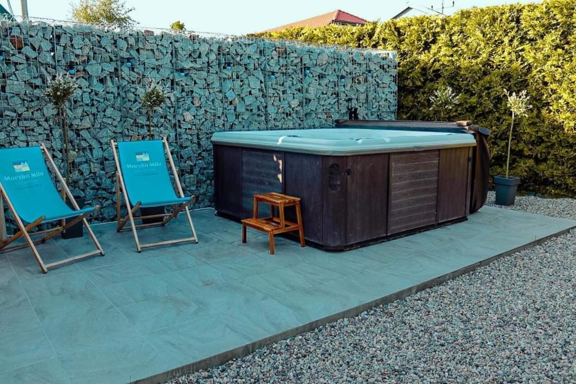 Morska Mila Hotell Gąski Exteriör bild